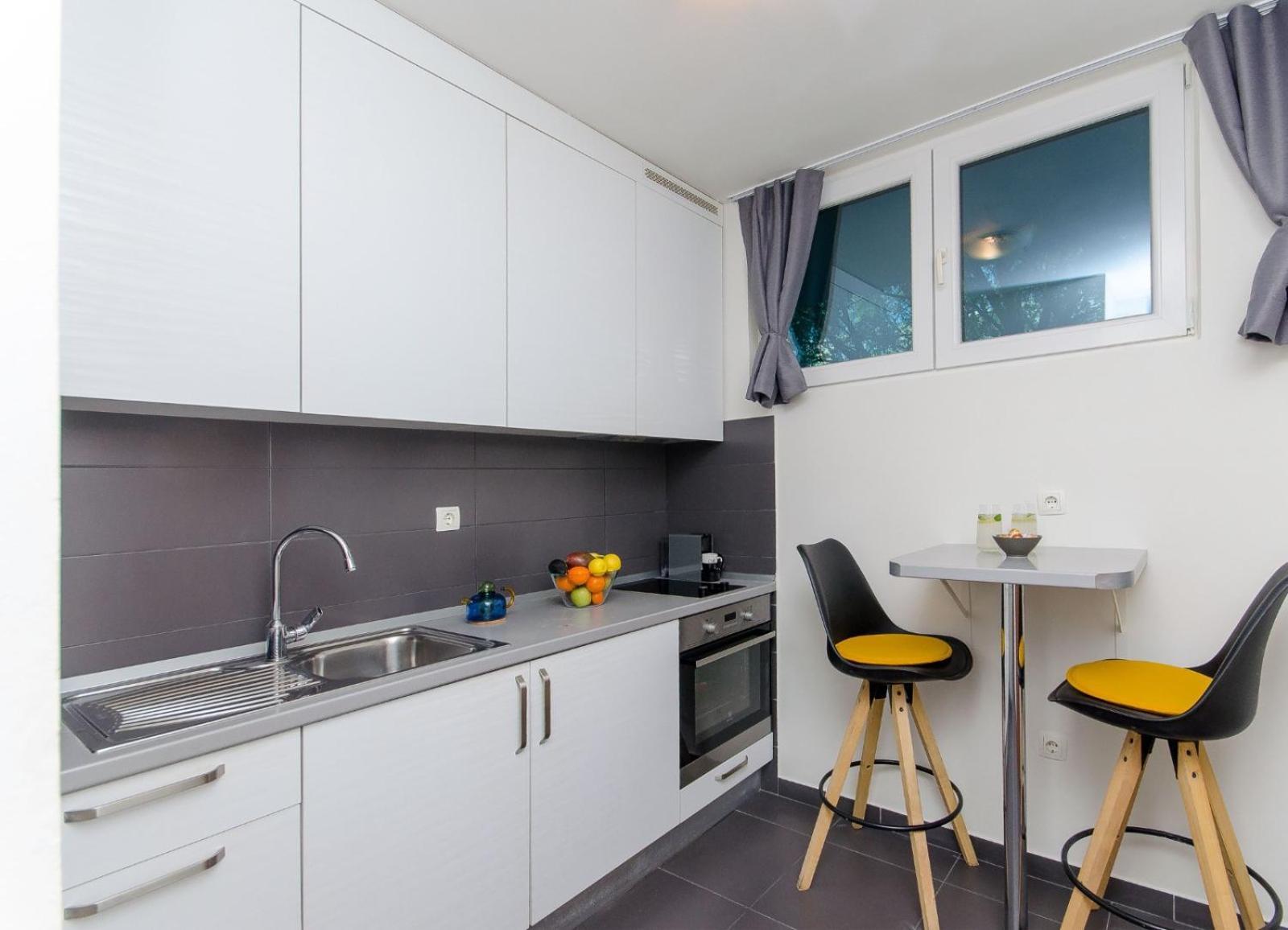 Side By Side Apartments Split Luaran gambar