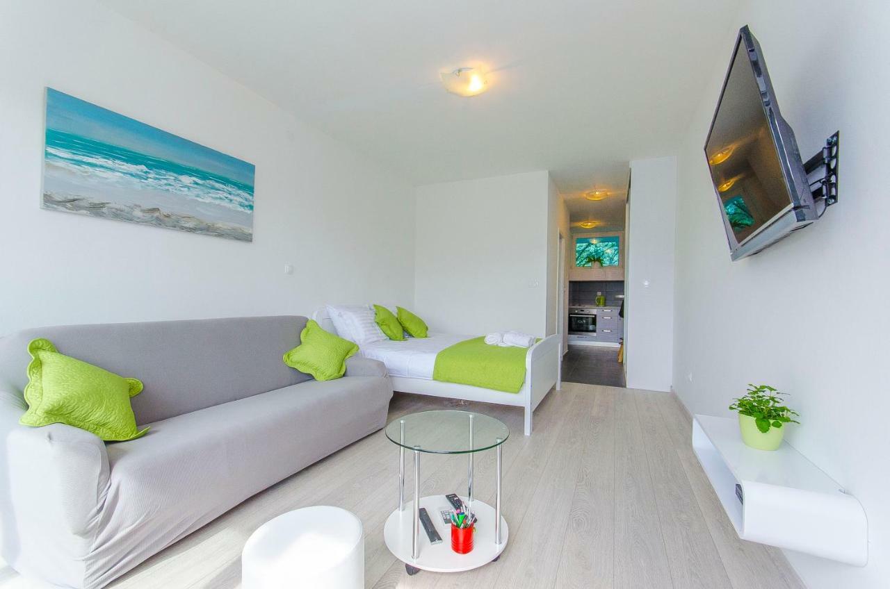 Side By Side Apartments Split Luaran gambar