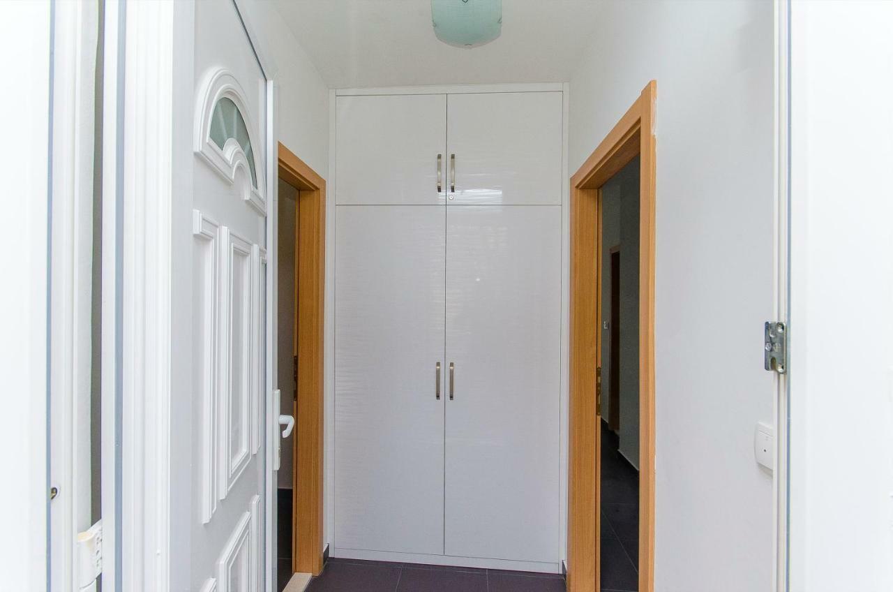Side By Side Apartments Split Luaran gambar