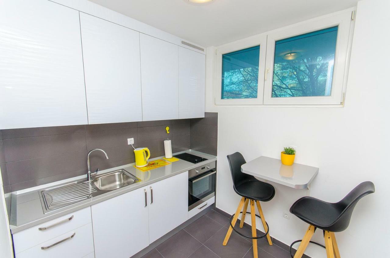 Side By Side Apartments Split Luaran gambar
