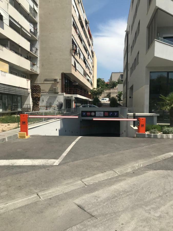 Side By Side Apartments Split Luaran gambar