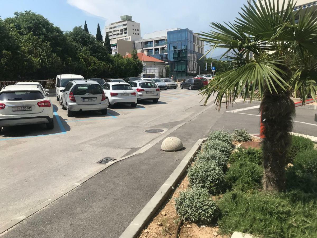 Side By Side Apartments Split Luaran gambar